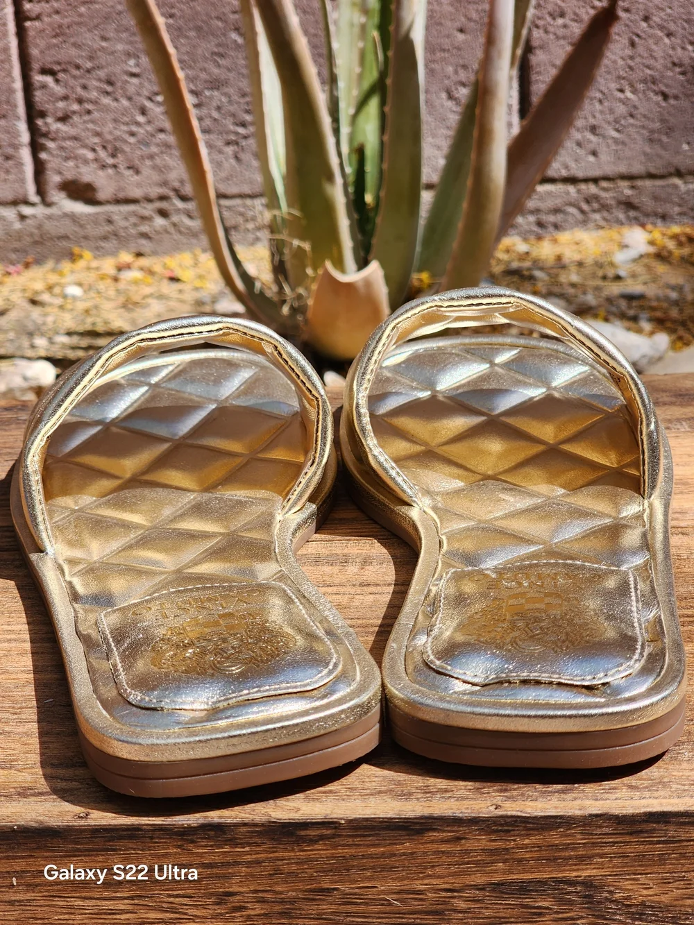 Brennda Women's Gold Leather Quilted Slide Sandal Size 8